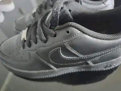Zapatillas deportivas negras unisex - miniatura 3