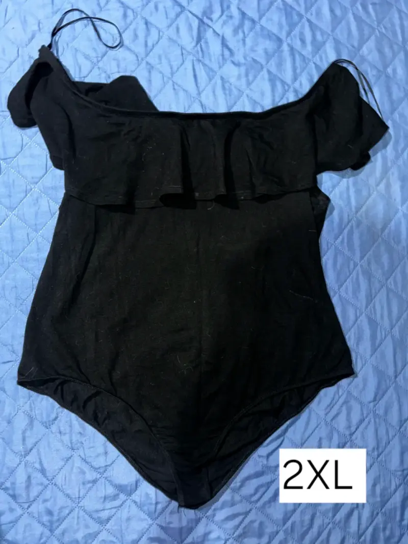 Body negro con volantes talla 2XL