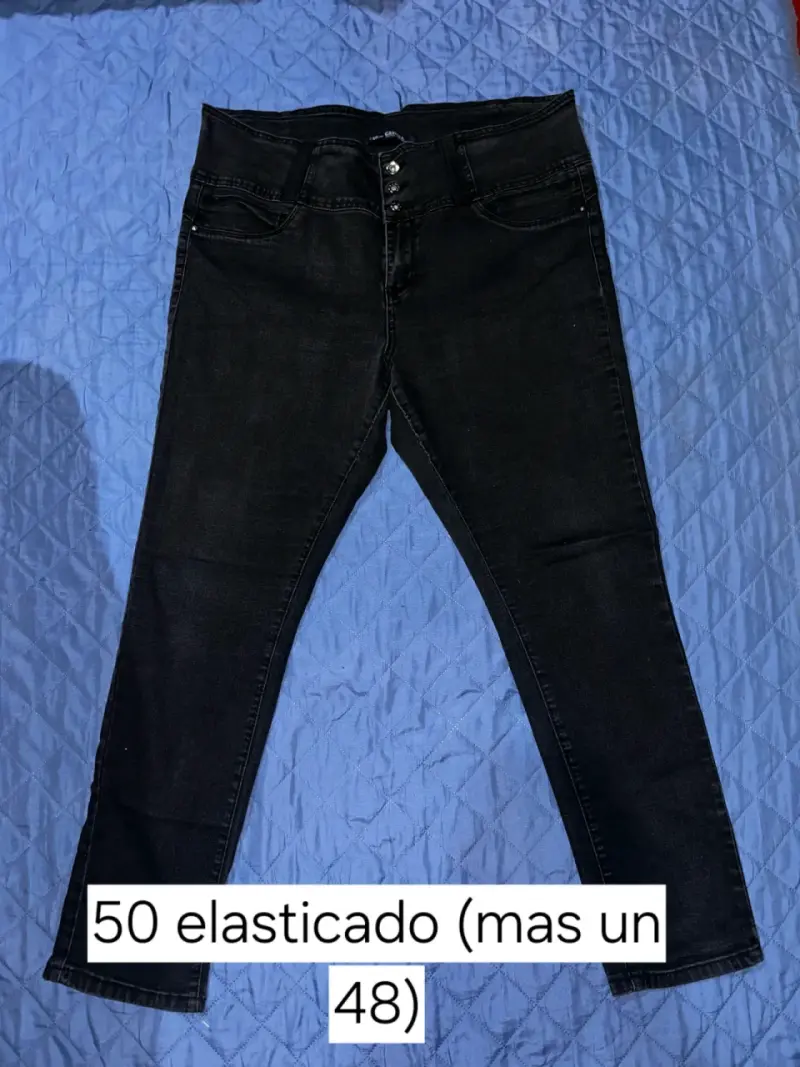 Jeans negros elásticos talla 50