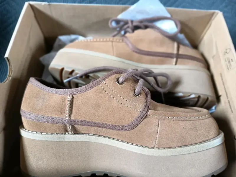Zapatos de plataforma beige para mujer - 1