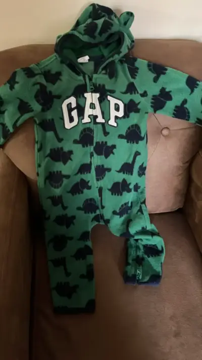 Enterito de polar para niño GAP con dinosaurios - miniatura 1