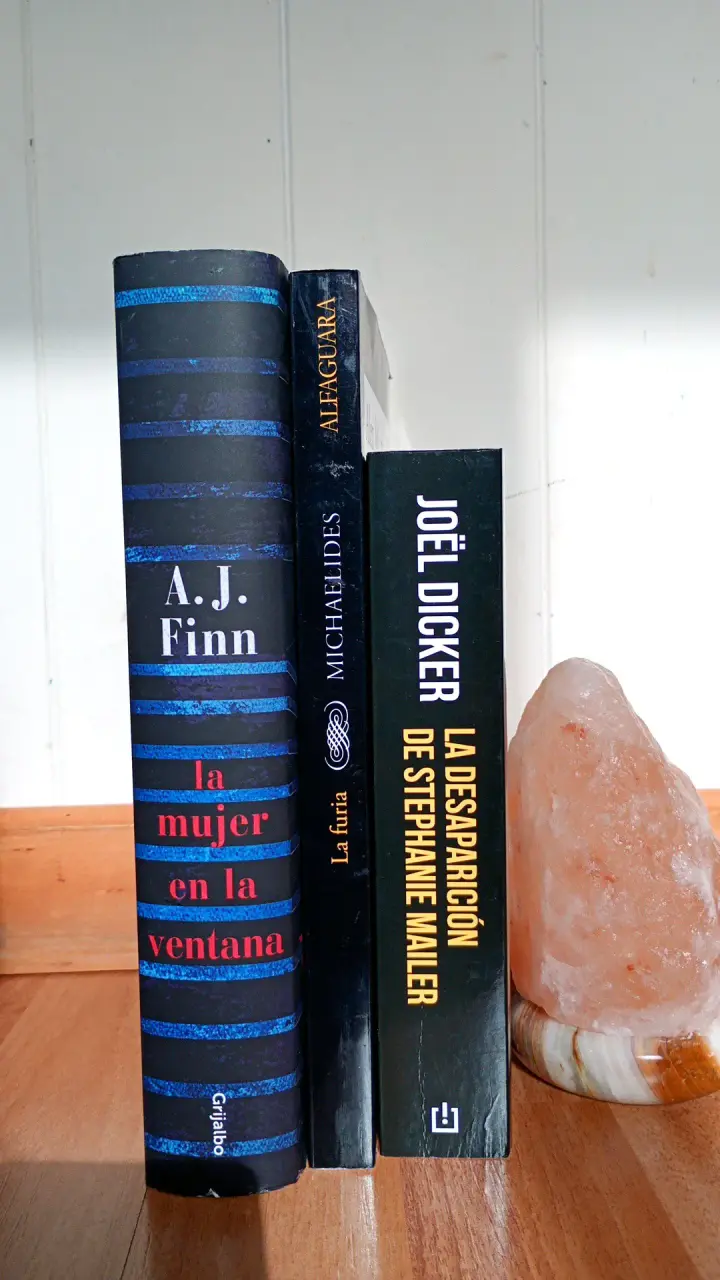 Lote de libros de misterio y suspenso - 2