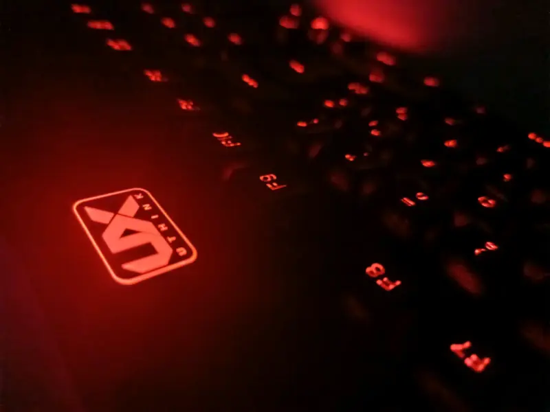 Teclado gamer USB retroiluminado - 2