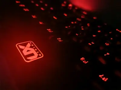 Teclado gamer USB retroiluminado - miniatura 2
