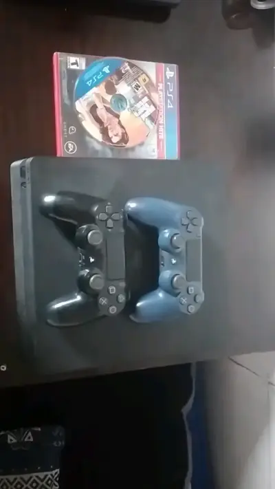 PS4 Slim 1tb + Mandos Originales + GTA V y NFS - miniatura 2