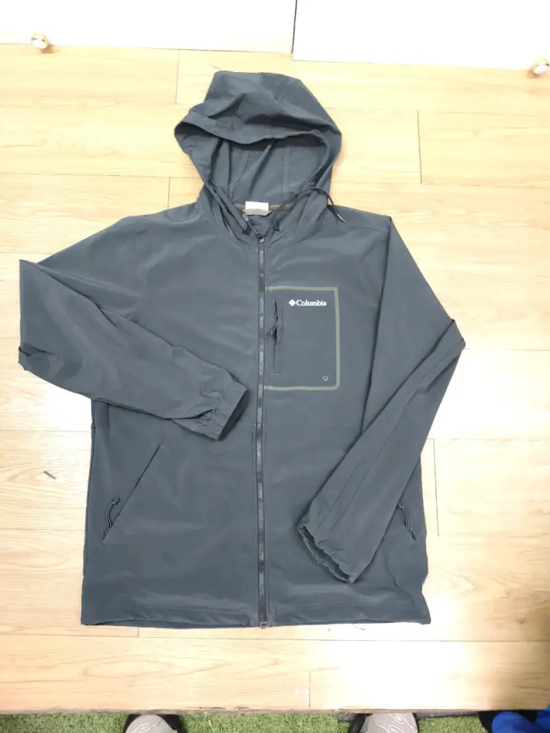 Chaqueta impermeable Columbia con capucha - 2