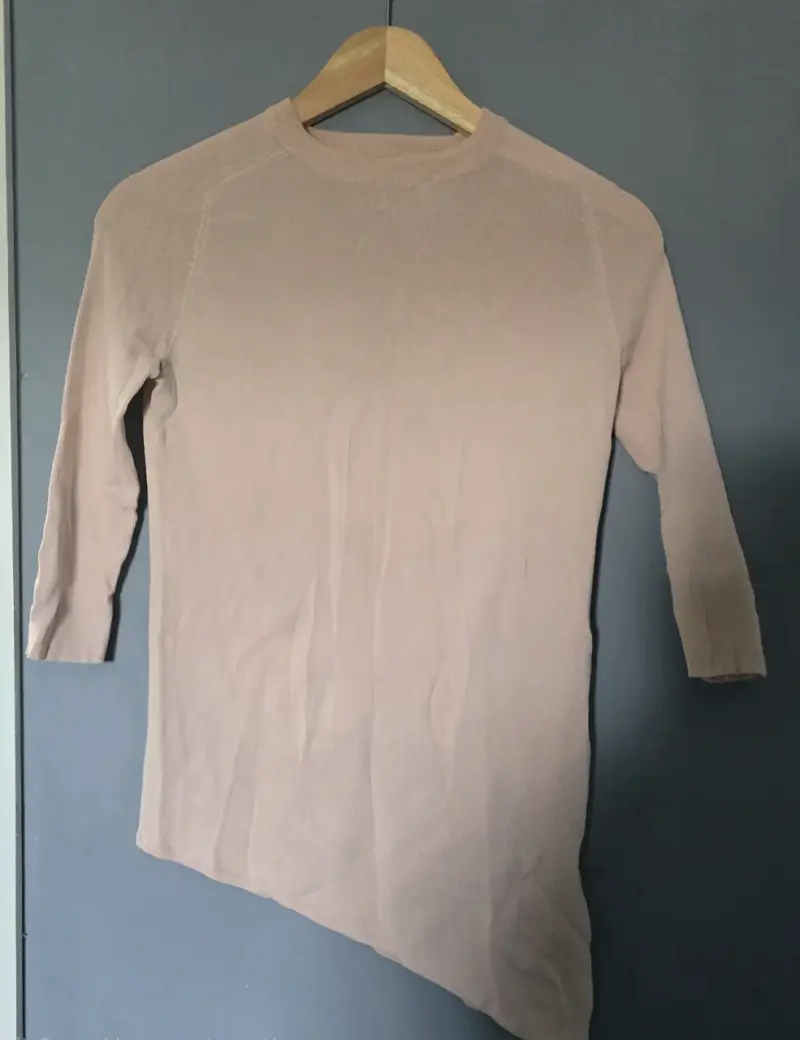 Polera manga larga color beige para mujer - 1