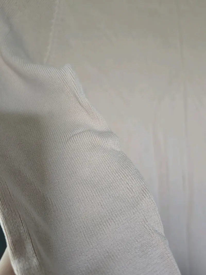 Polera manga larga color beige para mujer - 4