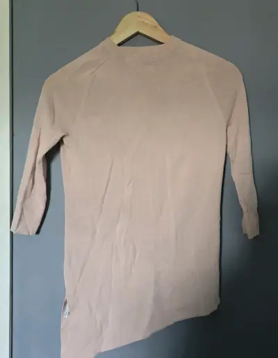 Polera manga larga color beige para mujer - miniatura 5