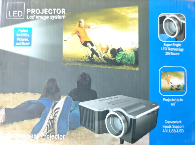 Proyector LED para entretenimiento con entrada AV, USB y SD - 1