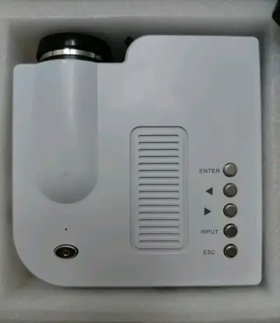 Proyector LED para entretenimiento con entrada AV, USB y SD - miniatura 5