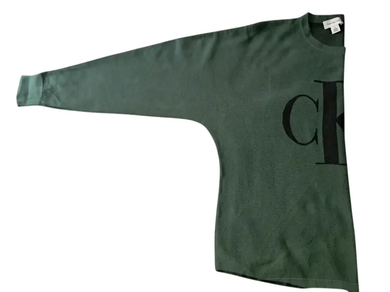 Polerón verde Calvin Klein con logo CK - 3