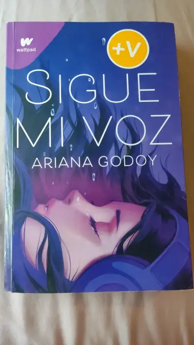 Libro 'Sigue Mi Voz' de Ariana Godoy - miniatura 1