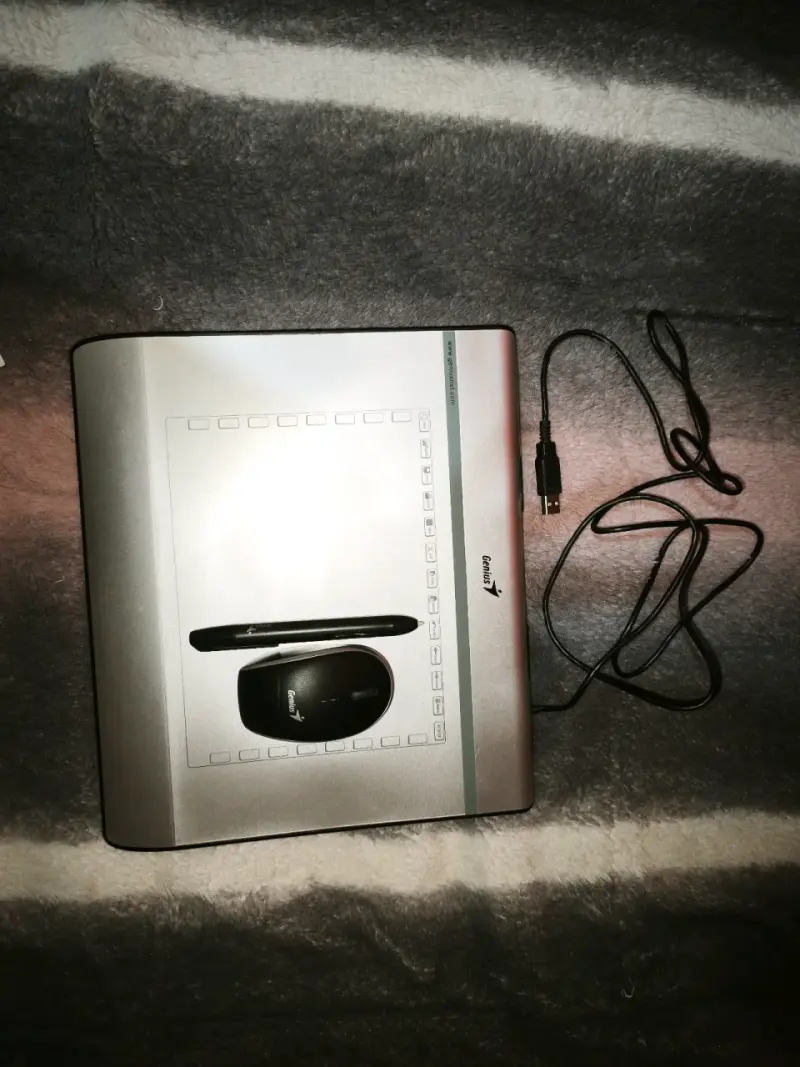 Tableta digitalizadora Genius MousePen i608X - 3
