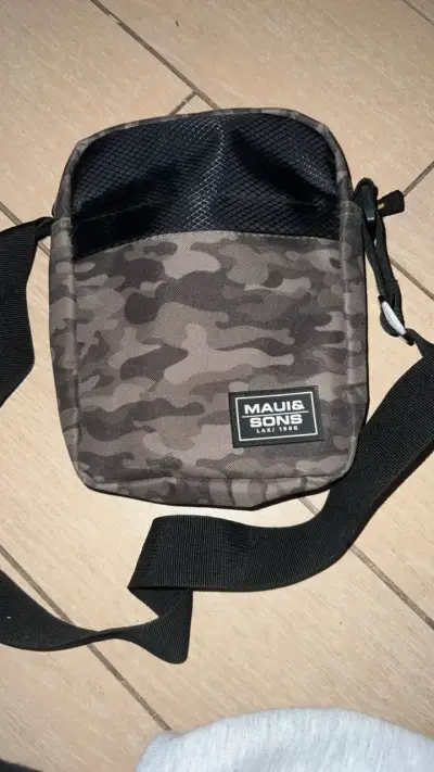 Bandolera camuflada Maui & Sons unisex - miniatura 1
