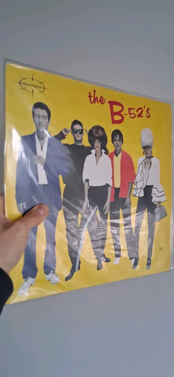 Vinilo de The B-52's en excelente estado. Alemán. - 1