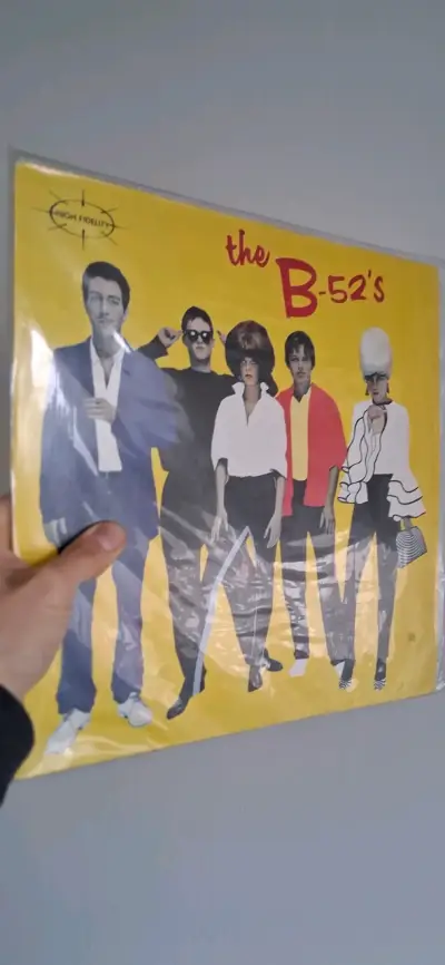 Vinilo de The B-52's en excelente estado. Alemán. - miniatura 1