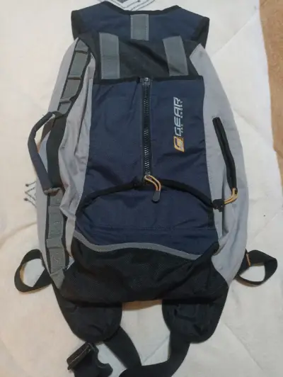 Mochila de hidratación Gear Pro Sport azul y gris - miniatura 1