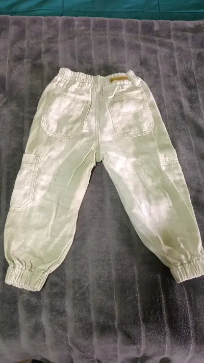Pantalones cargo para niña color verde agua - miniatura 2