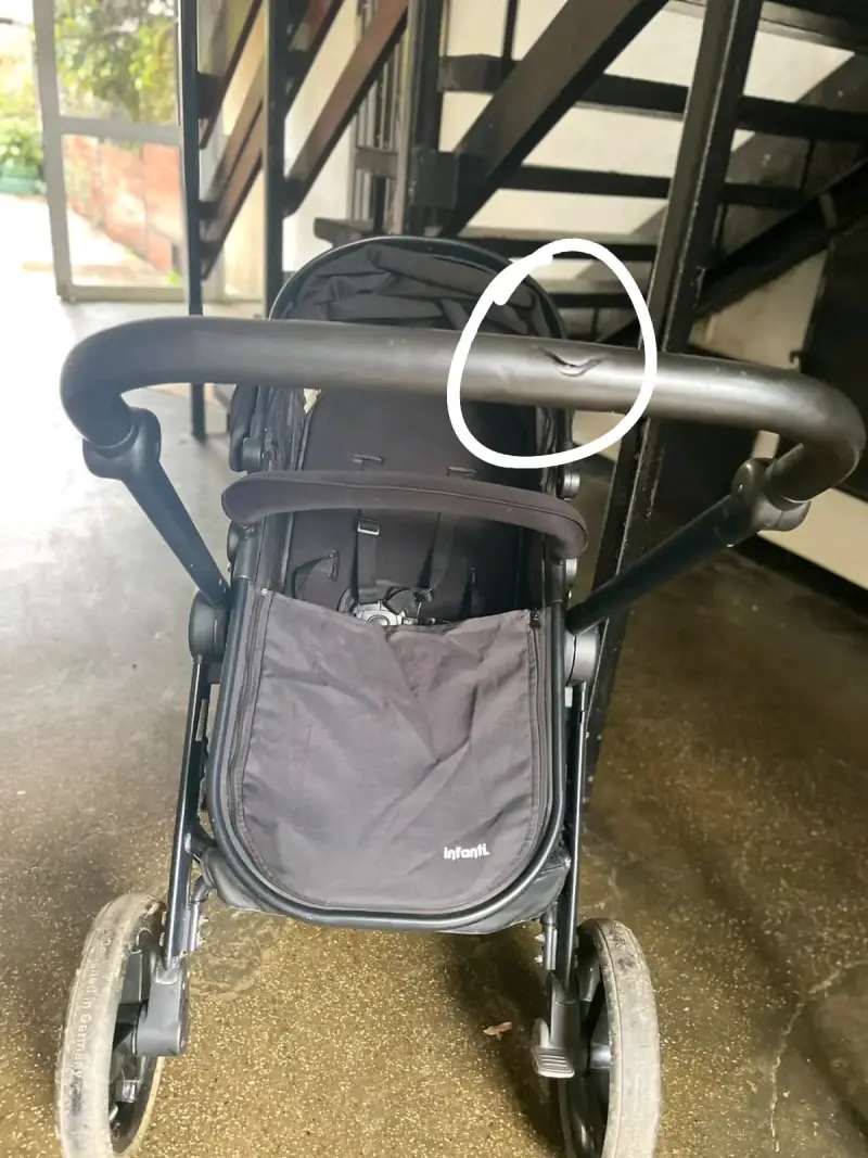 Coche de bebé Infanti negro plegable - 3