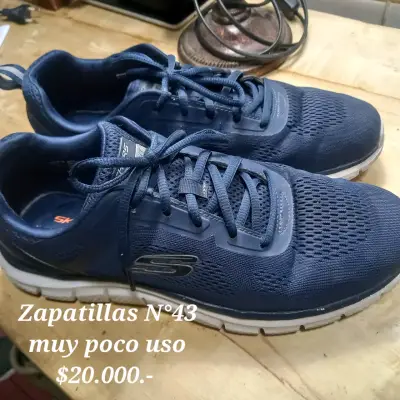 Zapatillas Skechers azul marino talla 43 - miniatura 1