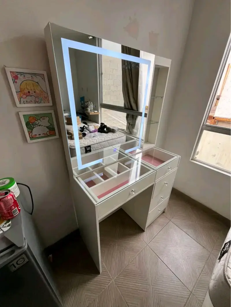 Tocador con espejo LED y cajones - 1
