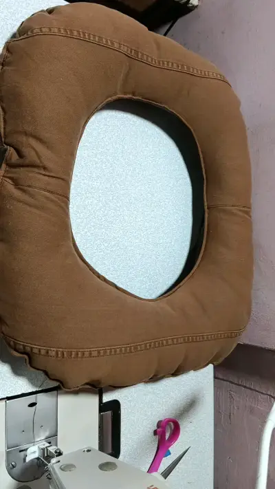 Cojín ortopédico de asiento marrón - miniatura 2