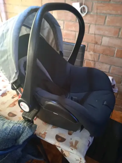 Silla de auto para bebé grupo 0+ - miniatura 4