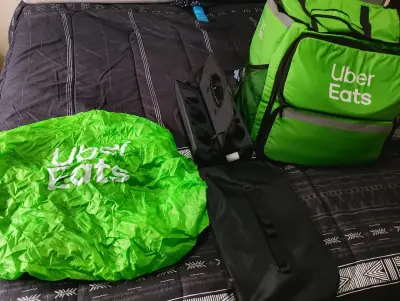 Bolso térmico Uber Eats para delivery - miniatura 1