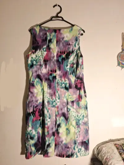 Vestido sin mangas estampado colorido - miniatura 2