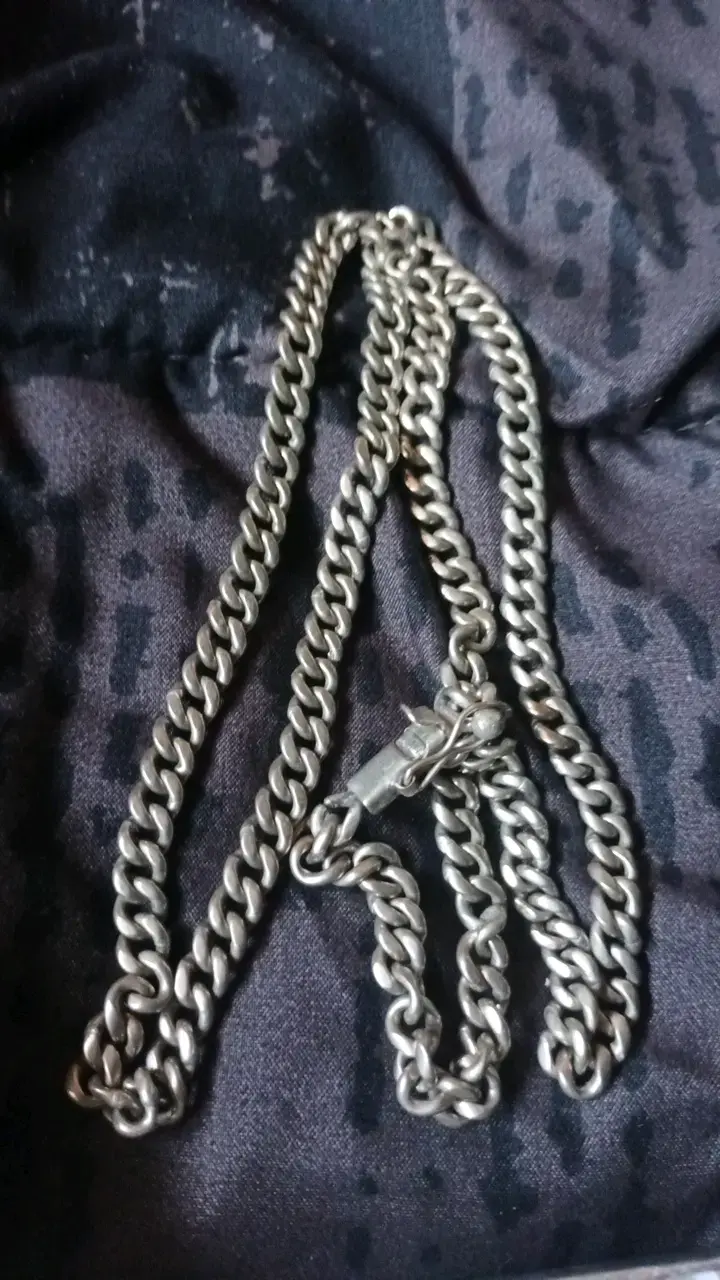 Cadena de plata gruesa
