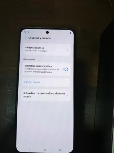 Vivo v40se con cargador original - miniatura 2