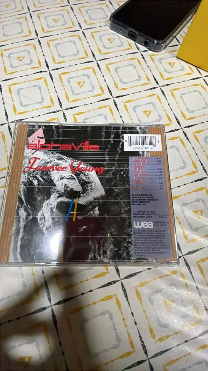 CD Alphaville Forever Young en buen estado - 3