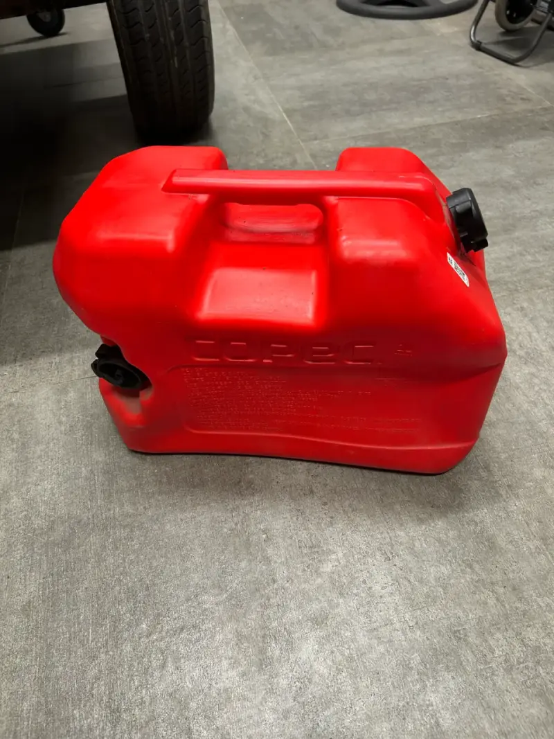 Bidón de gasolina Copec rojo 20L