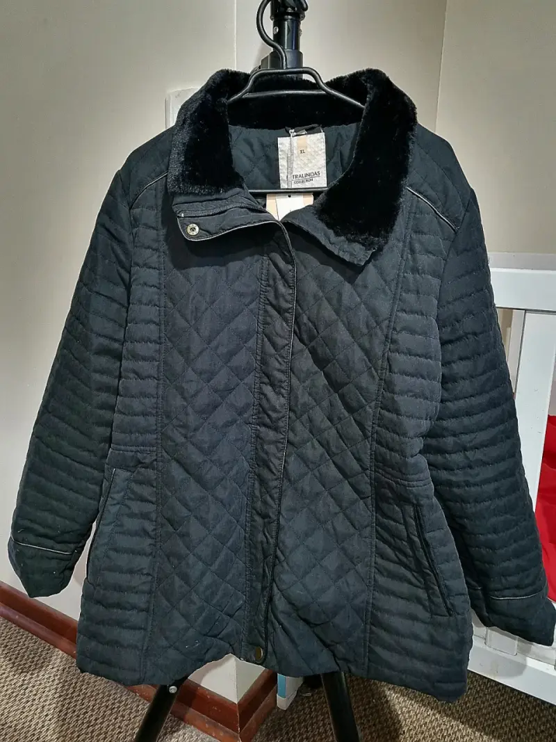 Chaquta Mujer Acolchado Negro Nueva XL - 1