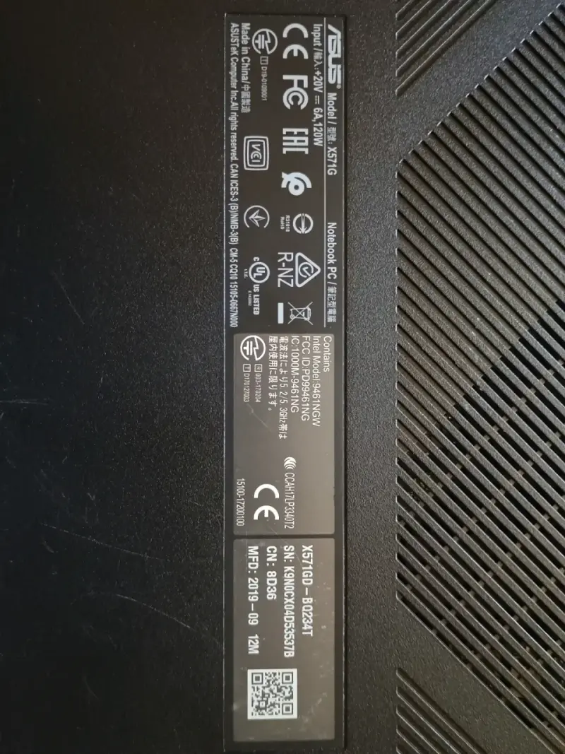 Laptop ASUS con Intel Core i5 y NVIDIA GeForce GTX - 3