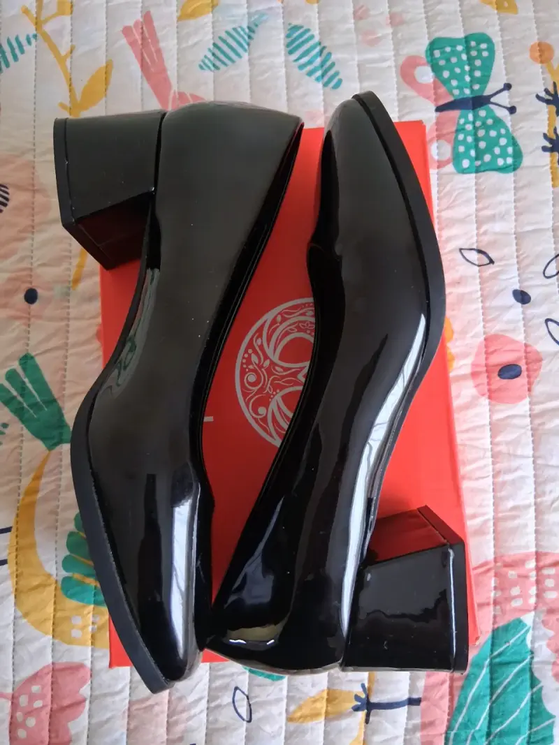 Zapatos de charol negro Weide para mujer - 2