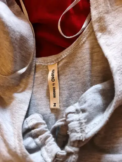 Body gris de manga larga con escote ajustable T.M - miniatura 2