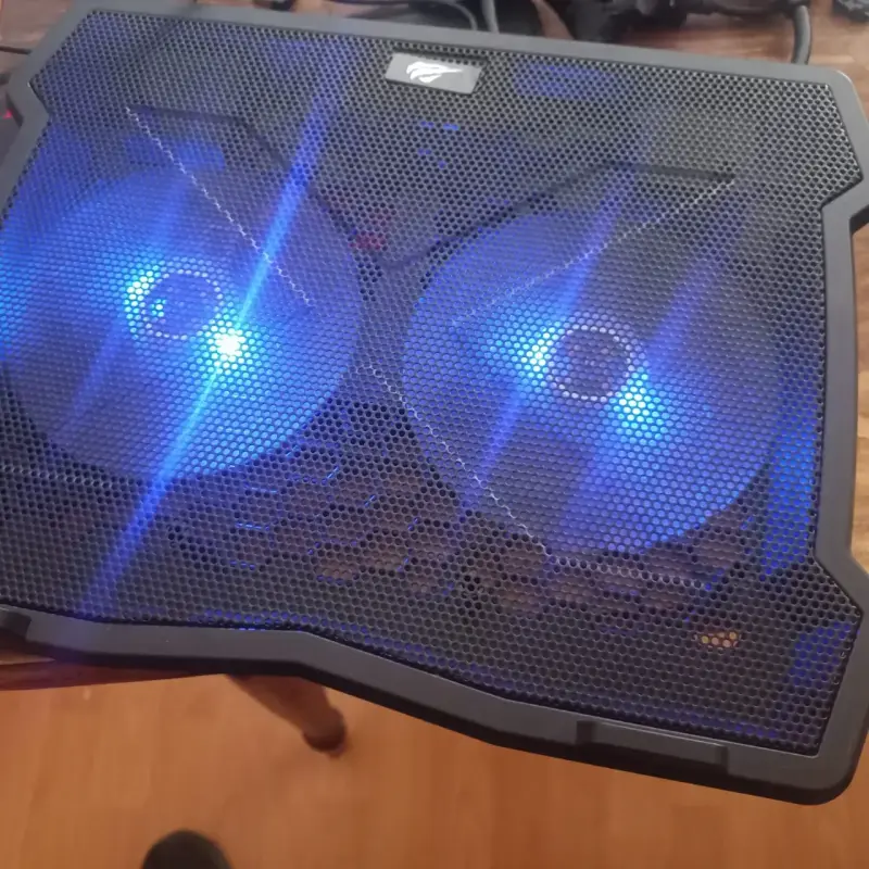 Base de Enfriamiento para Laptop con Luces LED - 1
