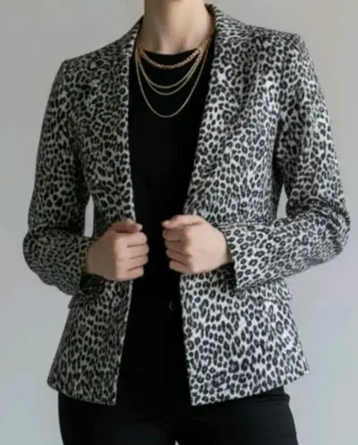 Blazer de mujer estampado animal print - miniatura 1