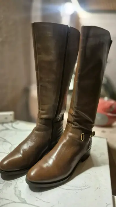 Botas Pollini 38 de cuero - miniatura 3