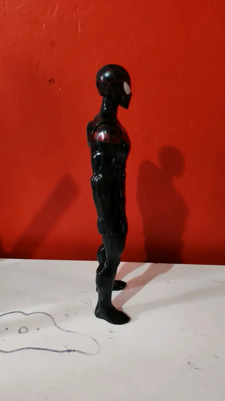 Figura de Spider-Man miles morales - 4