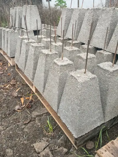 Bloques de cemento para construcción - miniatura 4
