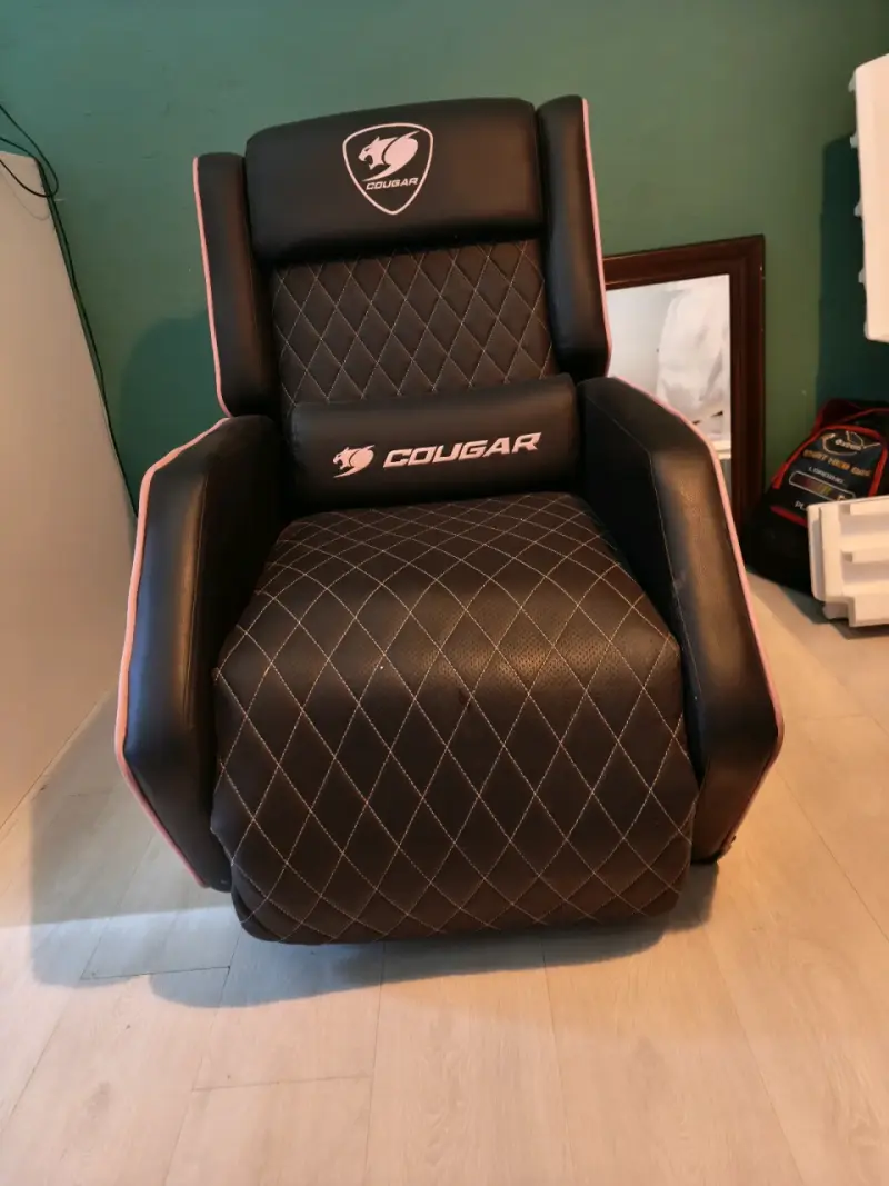 Sillón reclinable gamer Cougar negro - 2