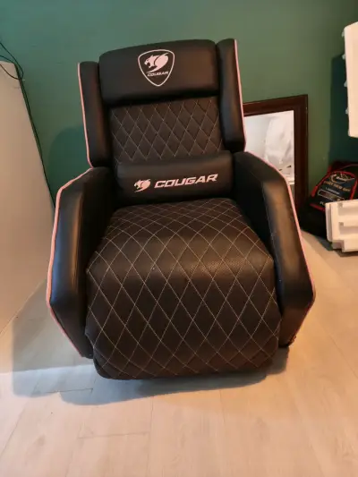 Sillón reclinable gamer Cougar negro - miniatura 2