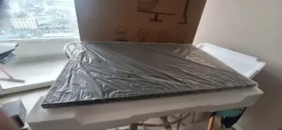 Set de oficina con escritorio y silla ergonómica - miniatura 5
