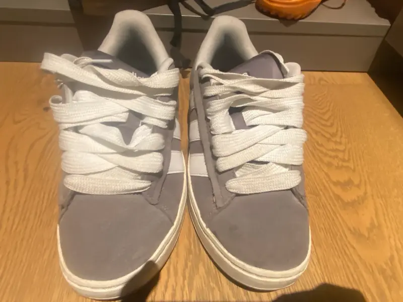 Zapatillas Adidas campus grises con suela de goma - 2