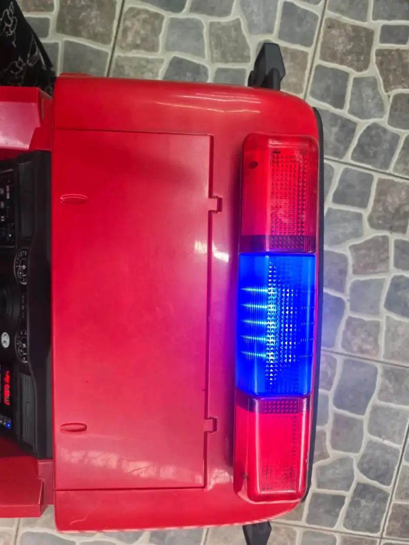 Camión de Bomberos Eléctrico para Niños - 4