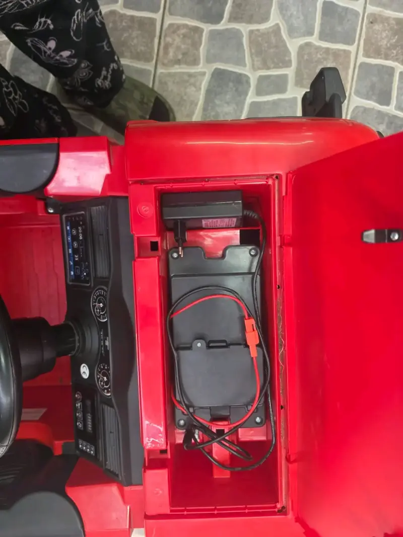 Camión de Bomberos Eléctrico para Niños - 5
