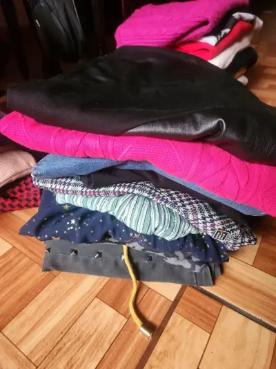 Se vende ropa de niño talla 14 y ropa de mujer - miniatura 5